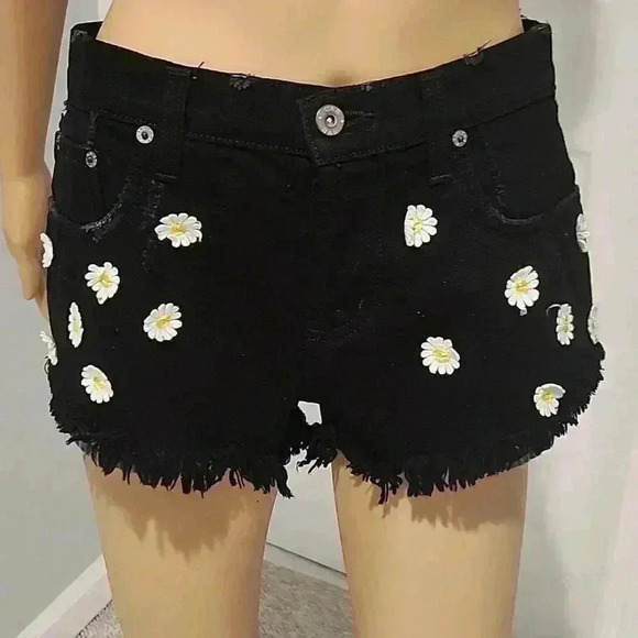Carmar daisies short - Picture 2 of 8
